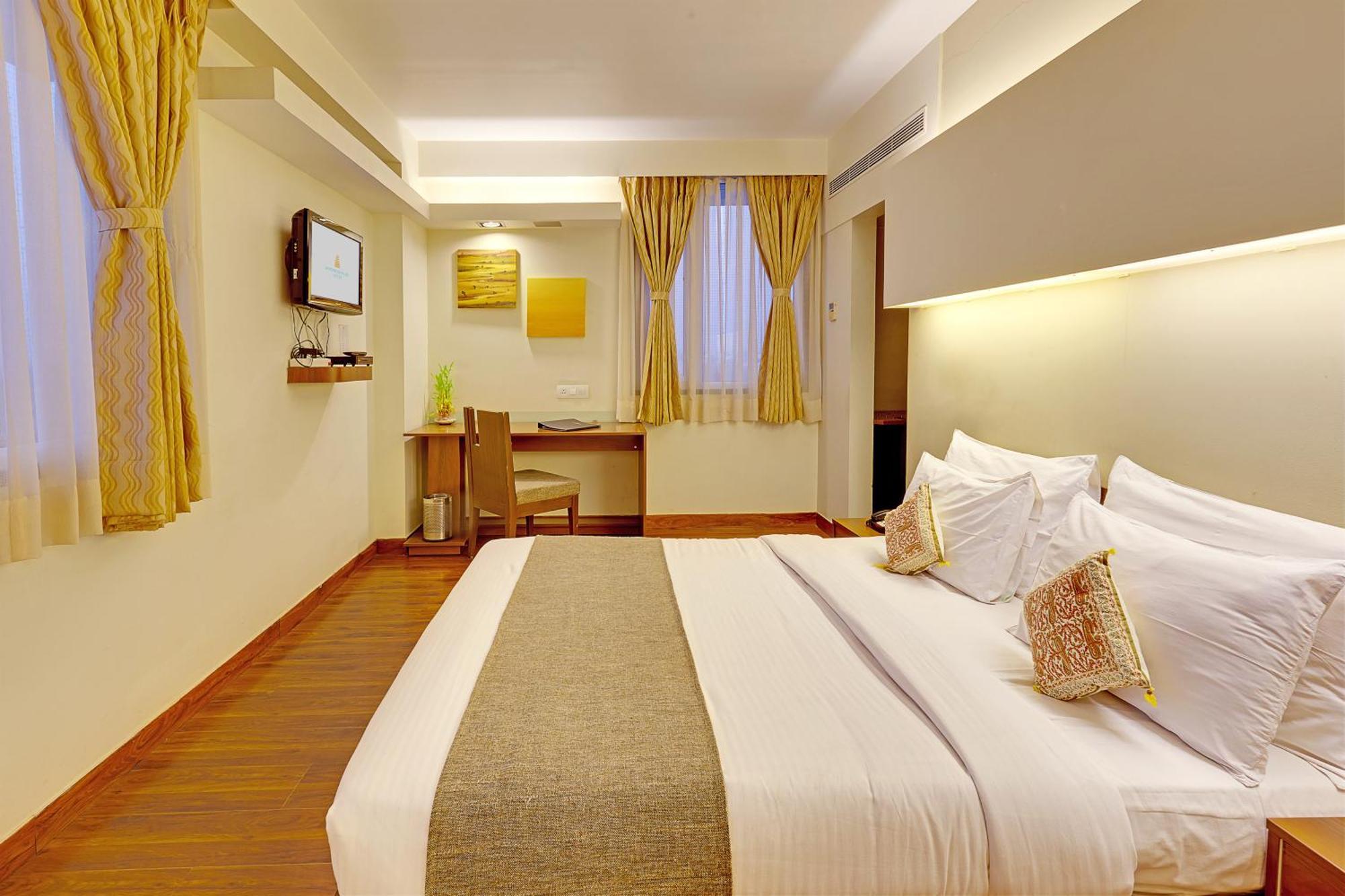 Whispering Palms Hotel Jaipur Buitenkant foto