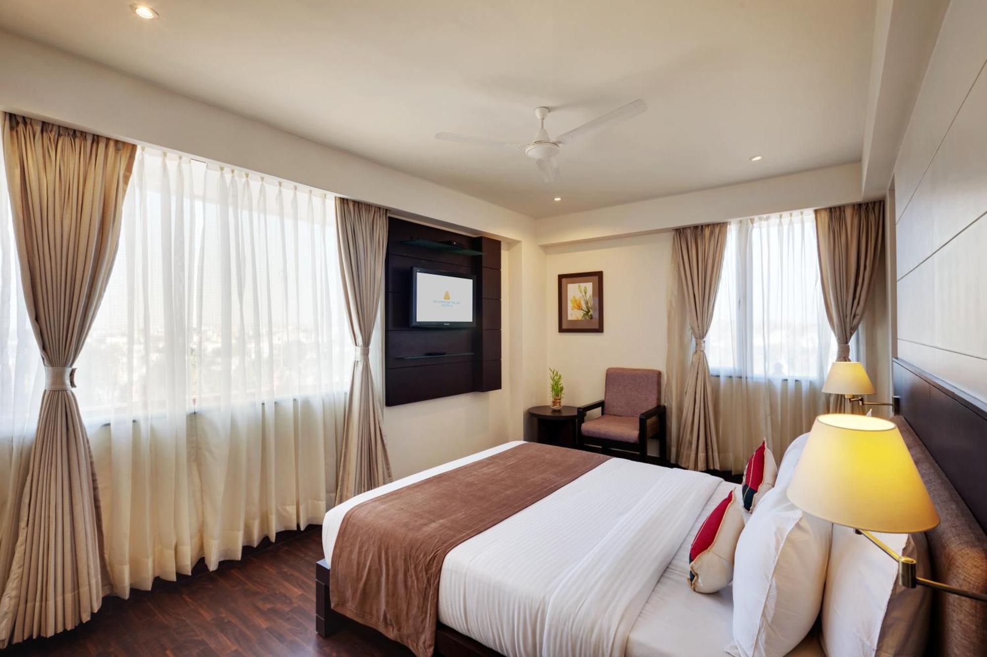 Whispering Palms Hotel Jaipur Buitenkant foto